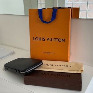 LOUIS VUITTON - ATOLL WALLET